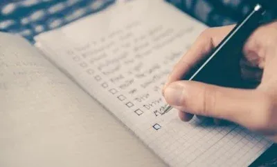 Checkliste-KI-Einfuhrung-400x242-1